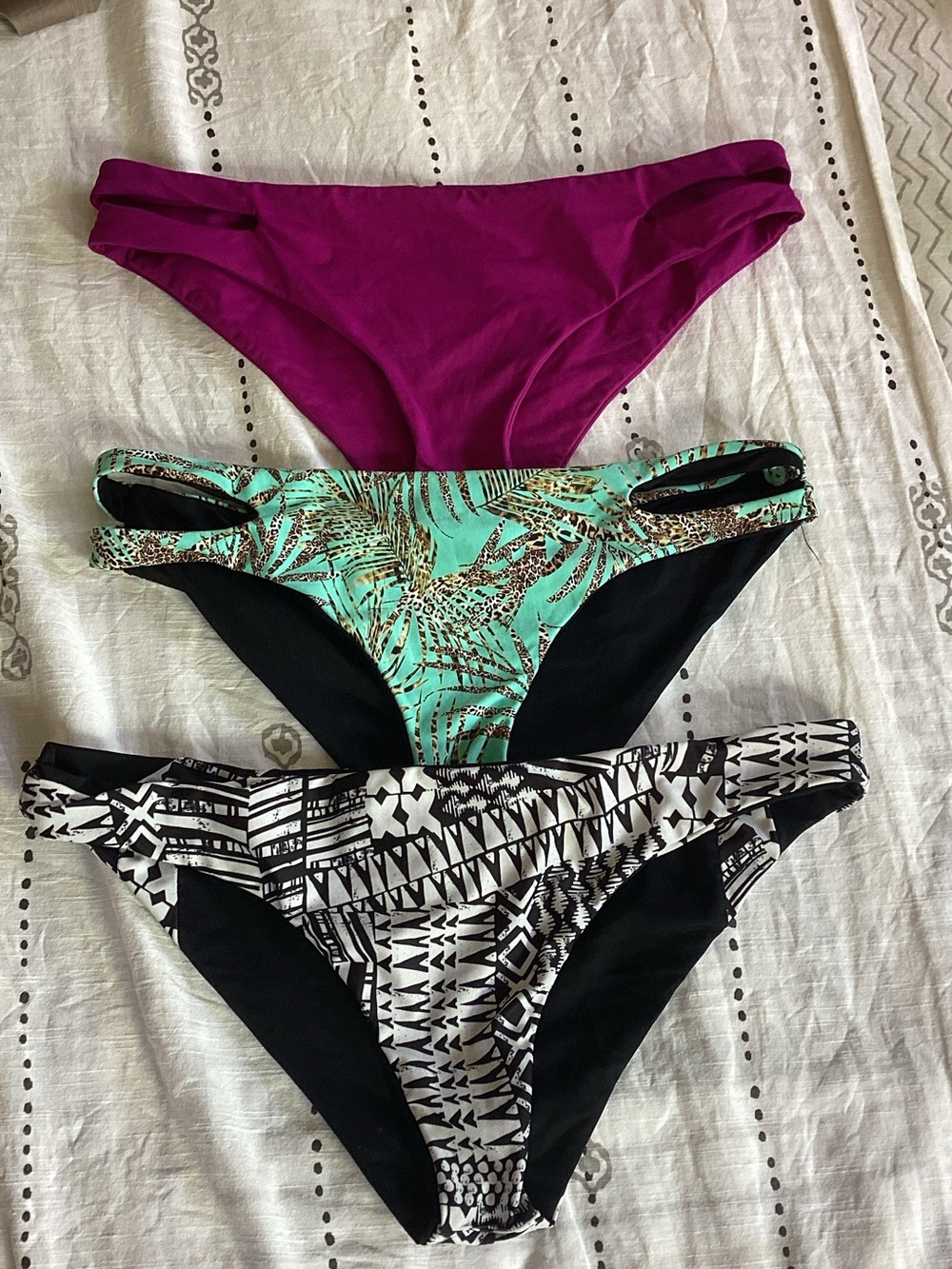 l*space 3 pair reversible Bikini Bottom